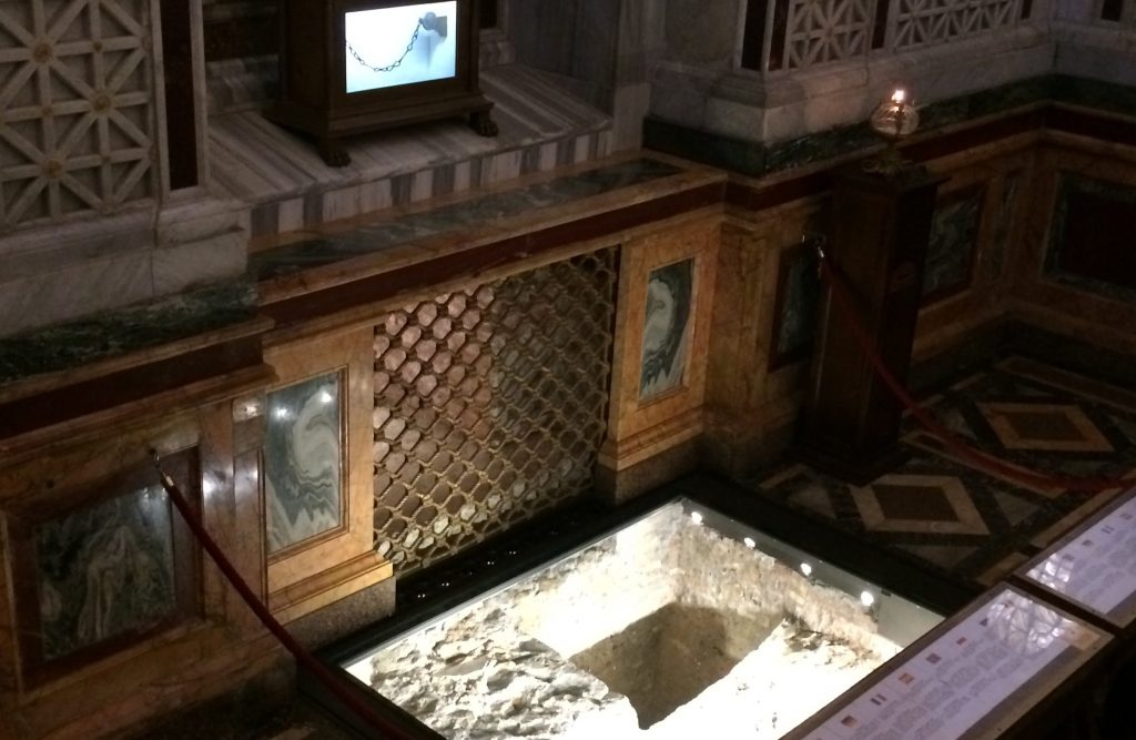 burial place