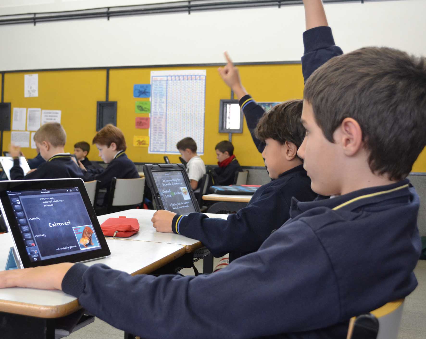 NELLA SCUOLA DELLA FAVELA SI STUDIA CON L’iPad