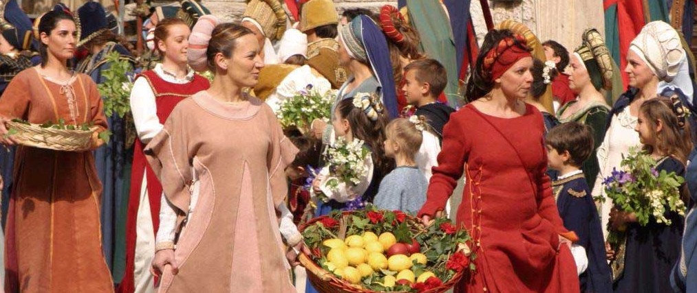 CALENDIMAGGIO DI ASSISI