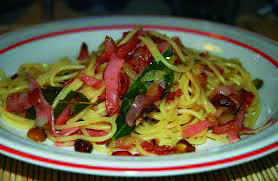 SPAGHETTI CON MELANZANE E MORTADELLA