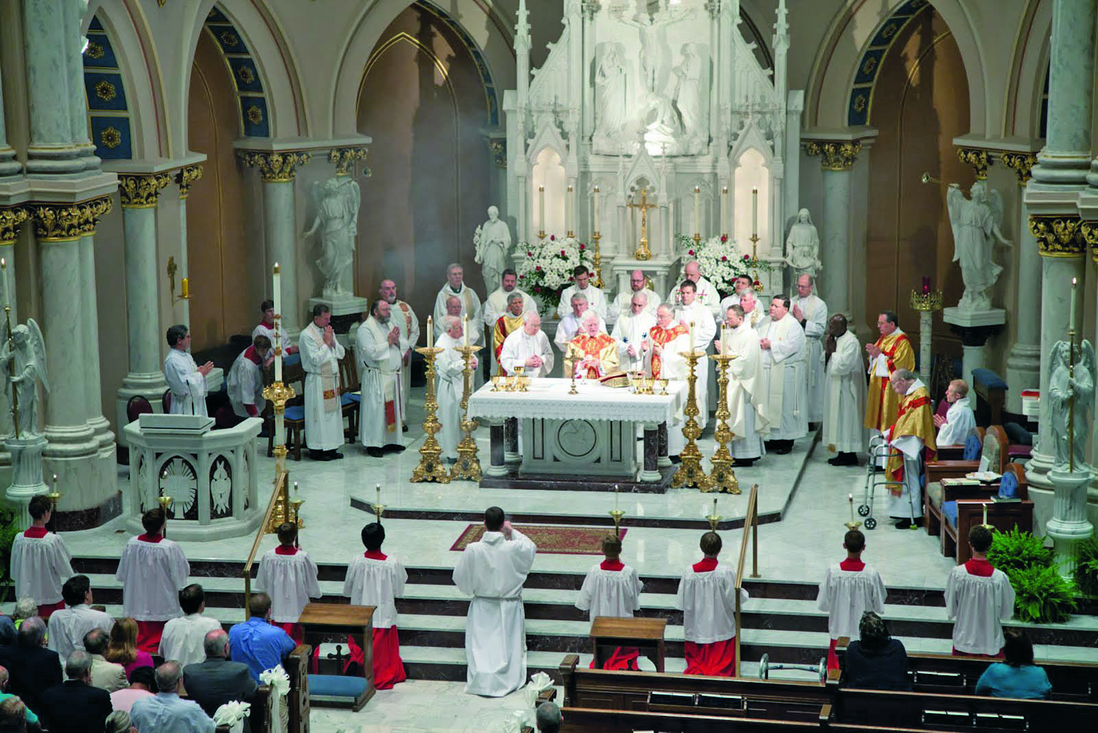 LA COSTITUZIONE SULLA DIVINA LITURGIA
