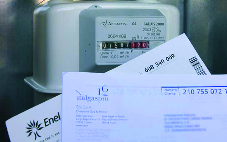 FINO A GIUGNO GAS E LUCE COSTERANNO MENO