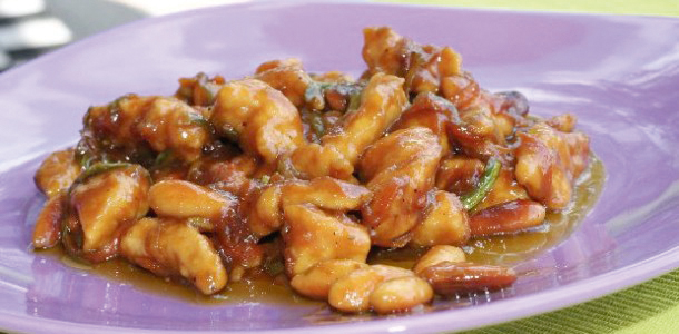 BOCCONCINI DI POLLO ALLE MANDORLE