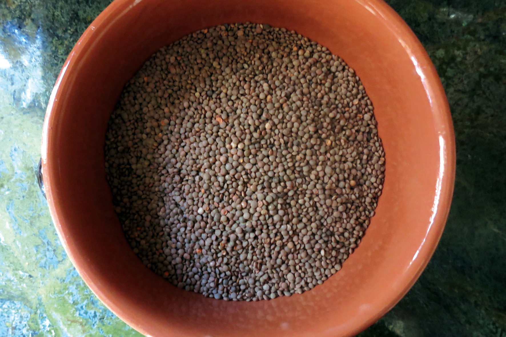 PICCOLA  MA ALTEZZOSA…