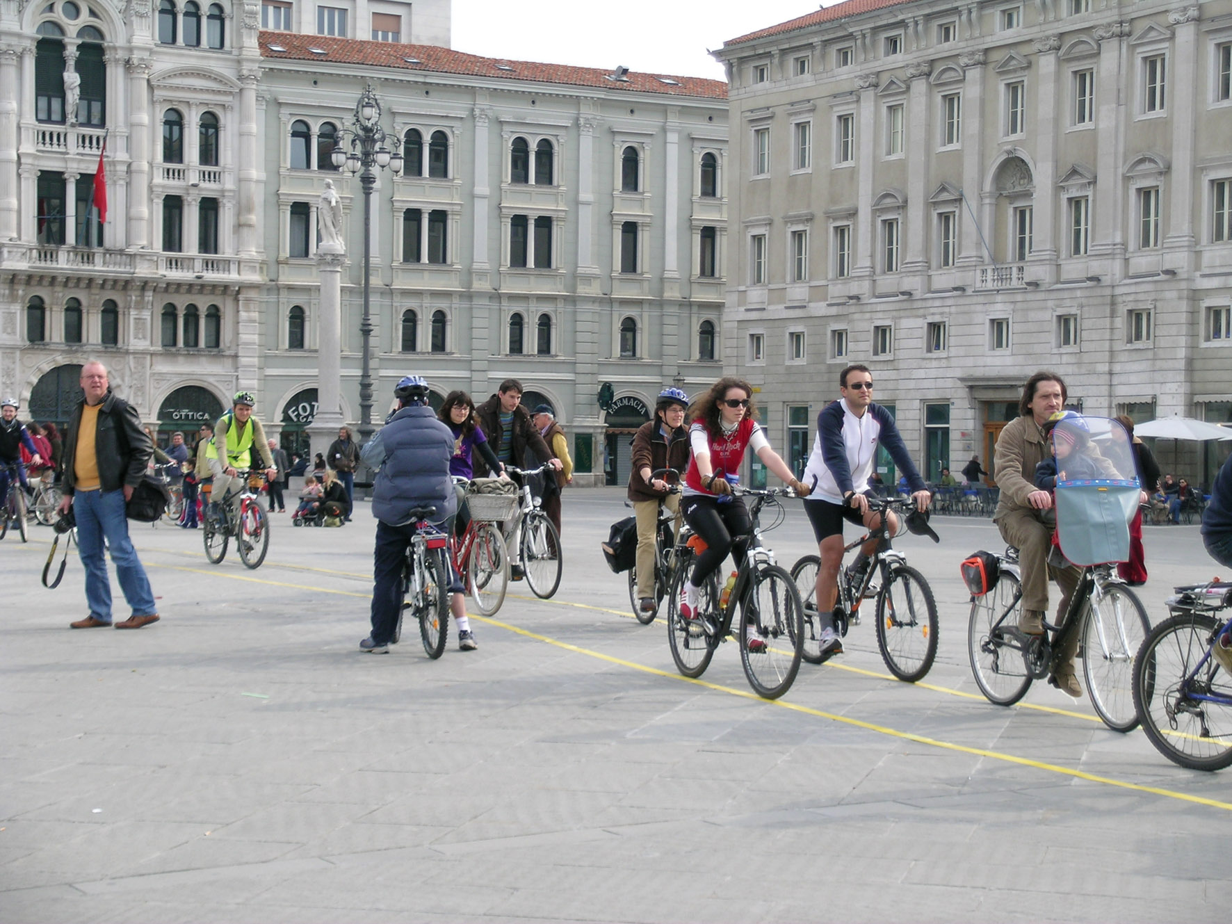 PIÙ BICI MENO AUTO = ARIA MIGLIORE