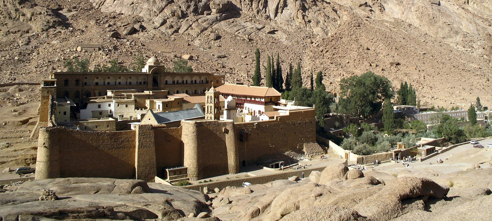 MONTE SINAI E SANTA CATERINA DUE MONASTERI A CIELO APERTO