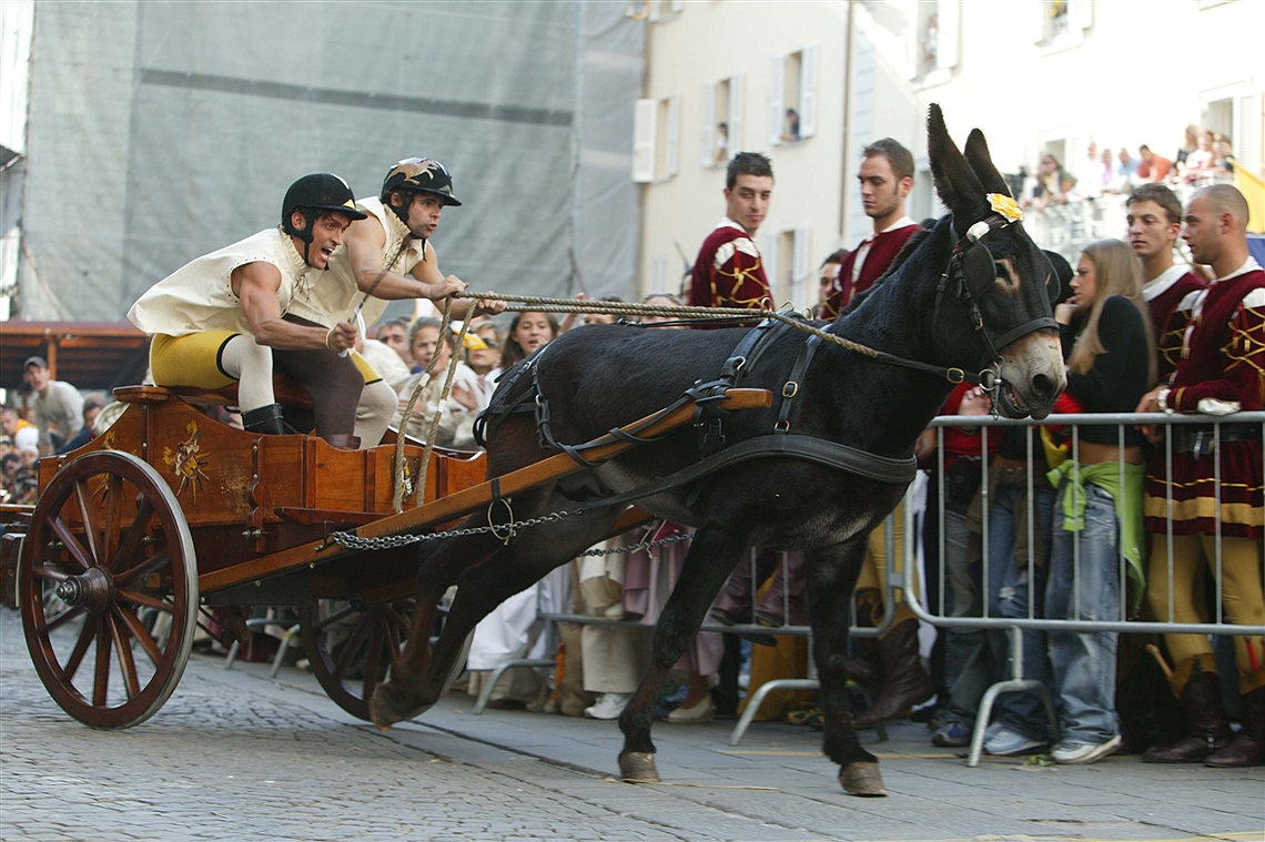 I “GIOCHI DE LE PORTE” A GUALDO TADINO