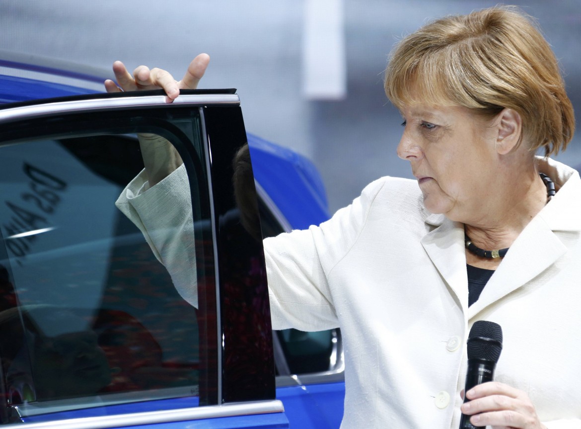 LO SCANDALO VOLKSWAGEN  FA TREMARE  LA GERMANIA