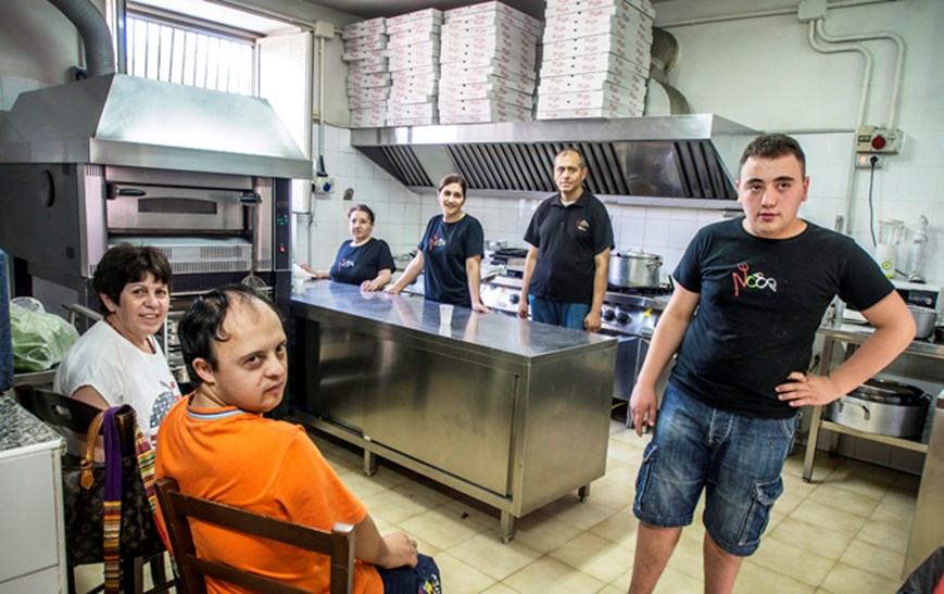 Giovani e SOLIDARIETÀ