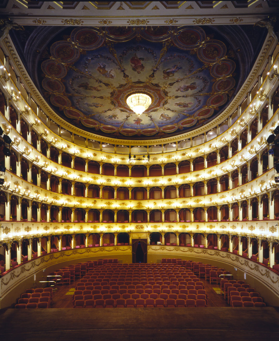 LA LIRICA VA IN RETE  ASPETTANDO L’UNESCO