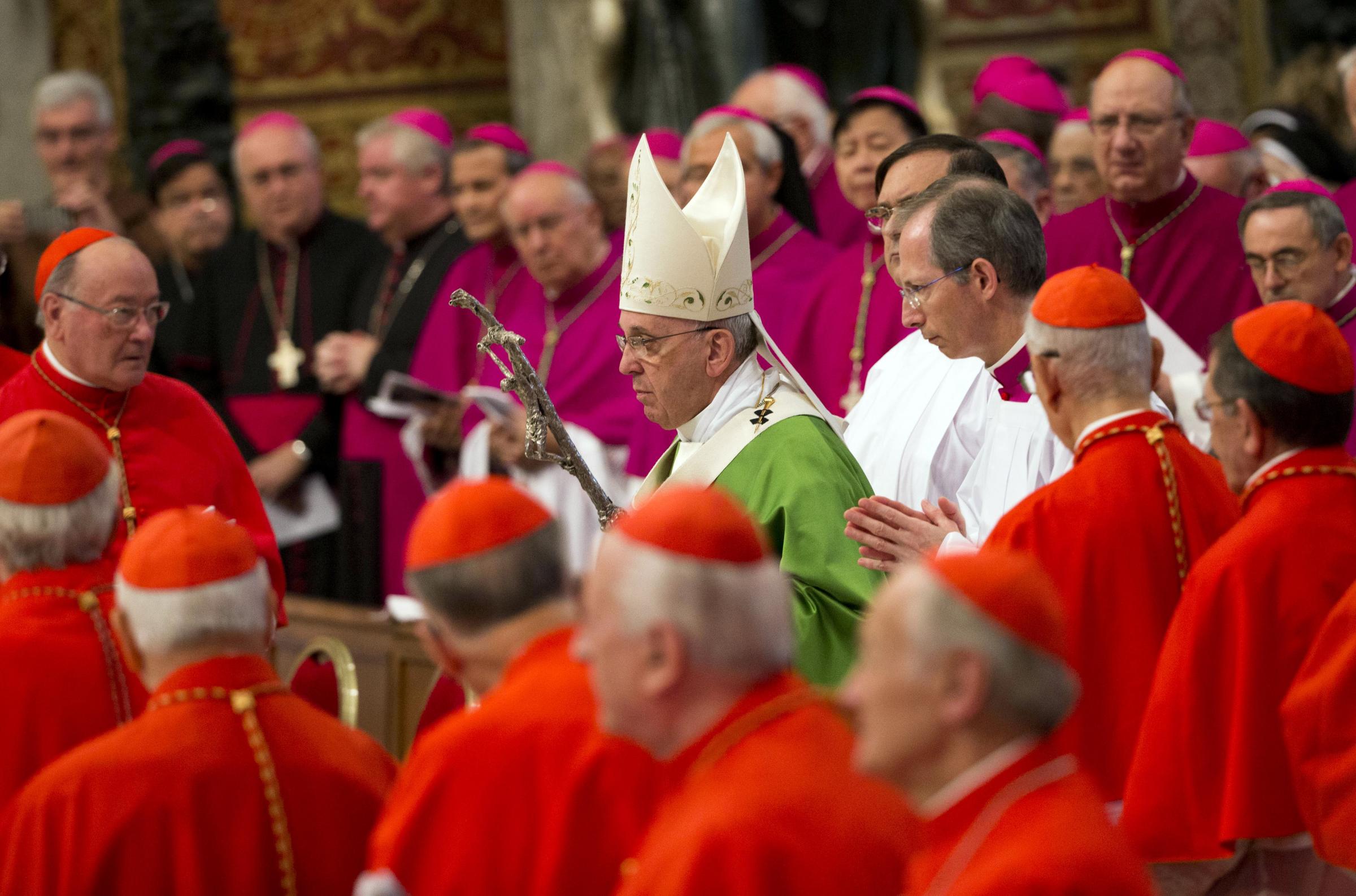 IL DOVERE MISSIONARIO DEI VESCOVI E DEI PRETI