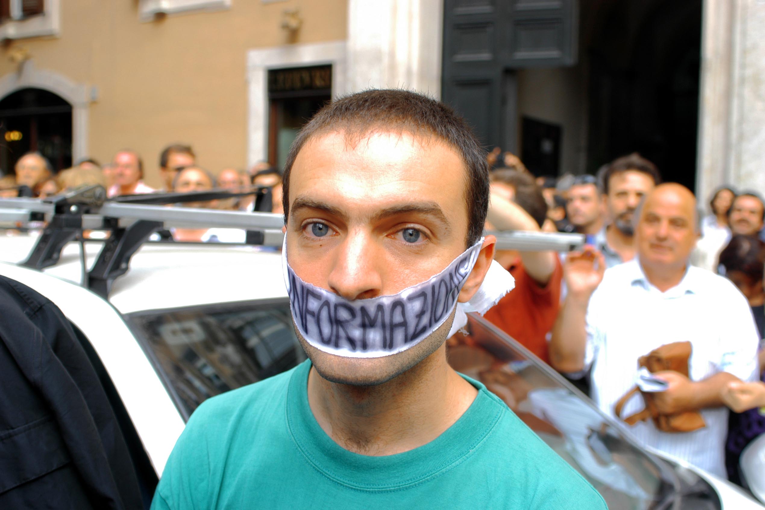 UN’INFORMAZIONE  IN VIA DI ESTINZIONE…