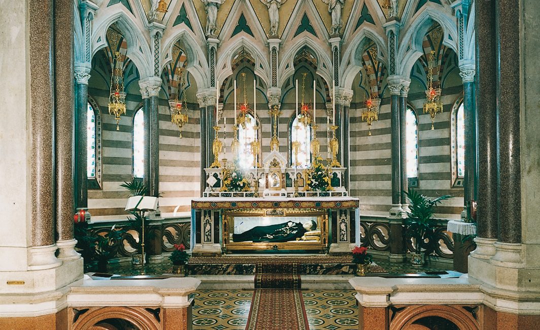 “Tu che sei il santo dei giovani, salva questo giovane!”