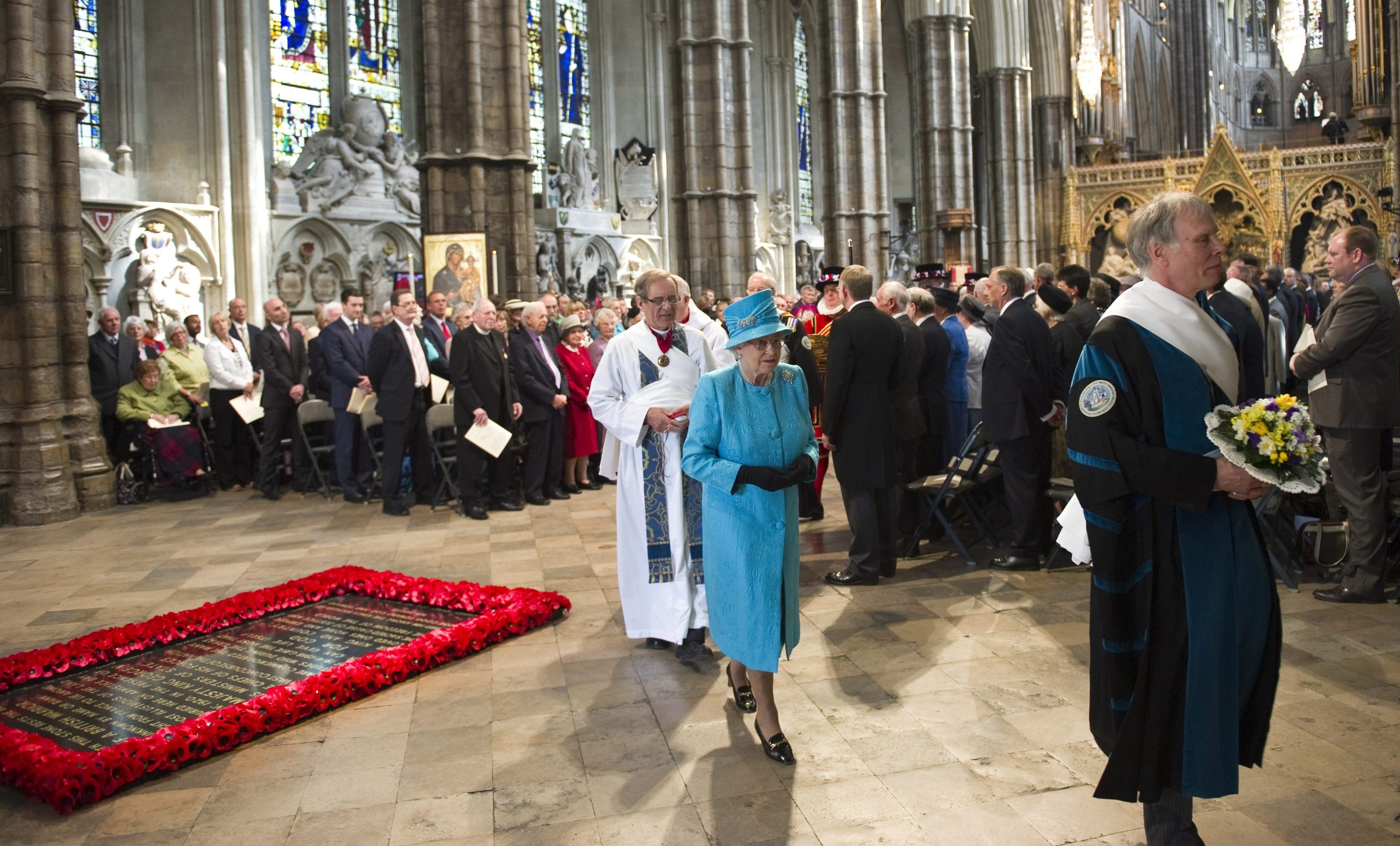 Learning English through… Maundy Thursday traditions