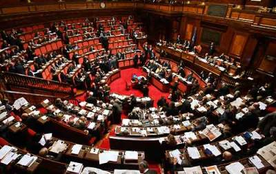 Politici  attenti a come  parlate!