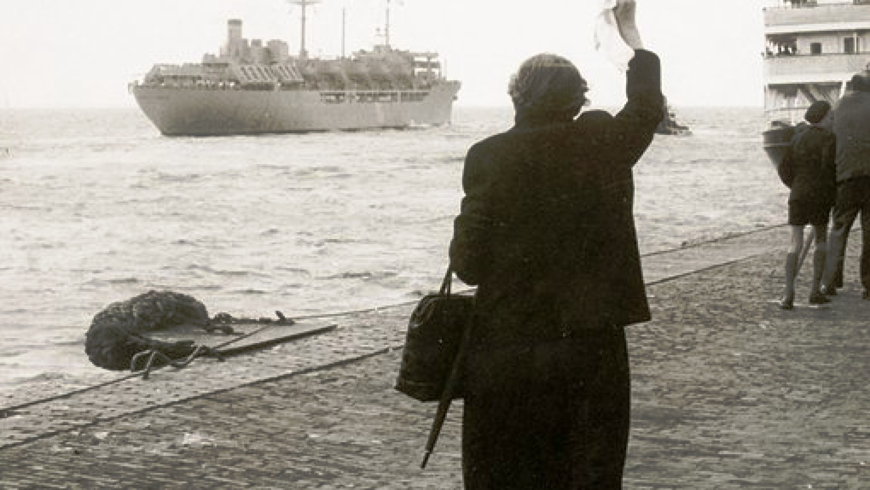 UNA VITA PER GLI EMIGRANTI
