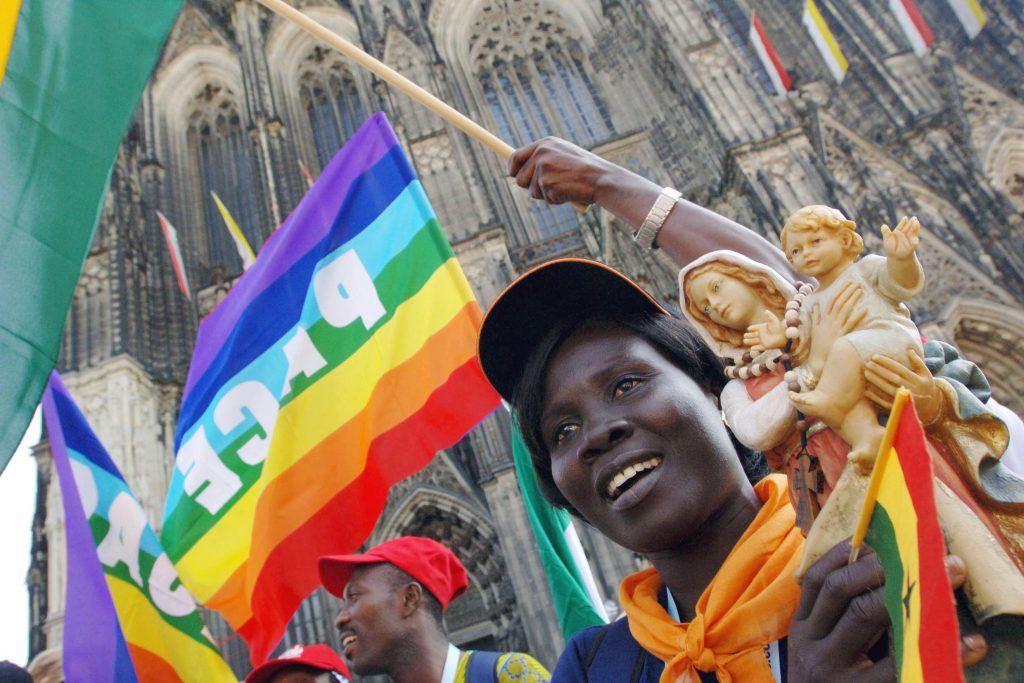 LA CHIESA IN DIALOGO CON IL MONDO