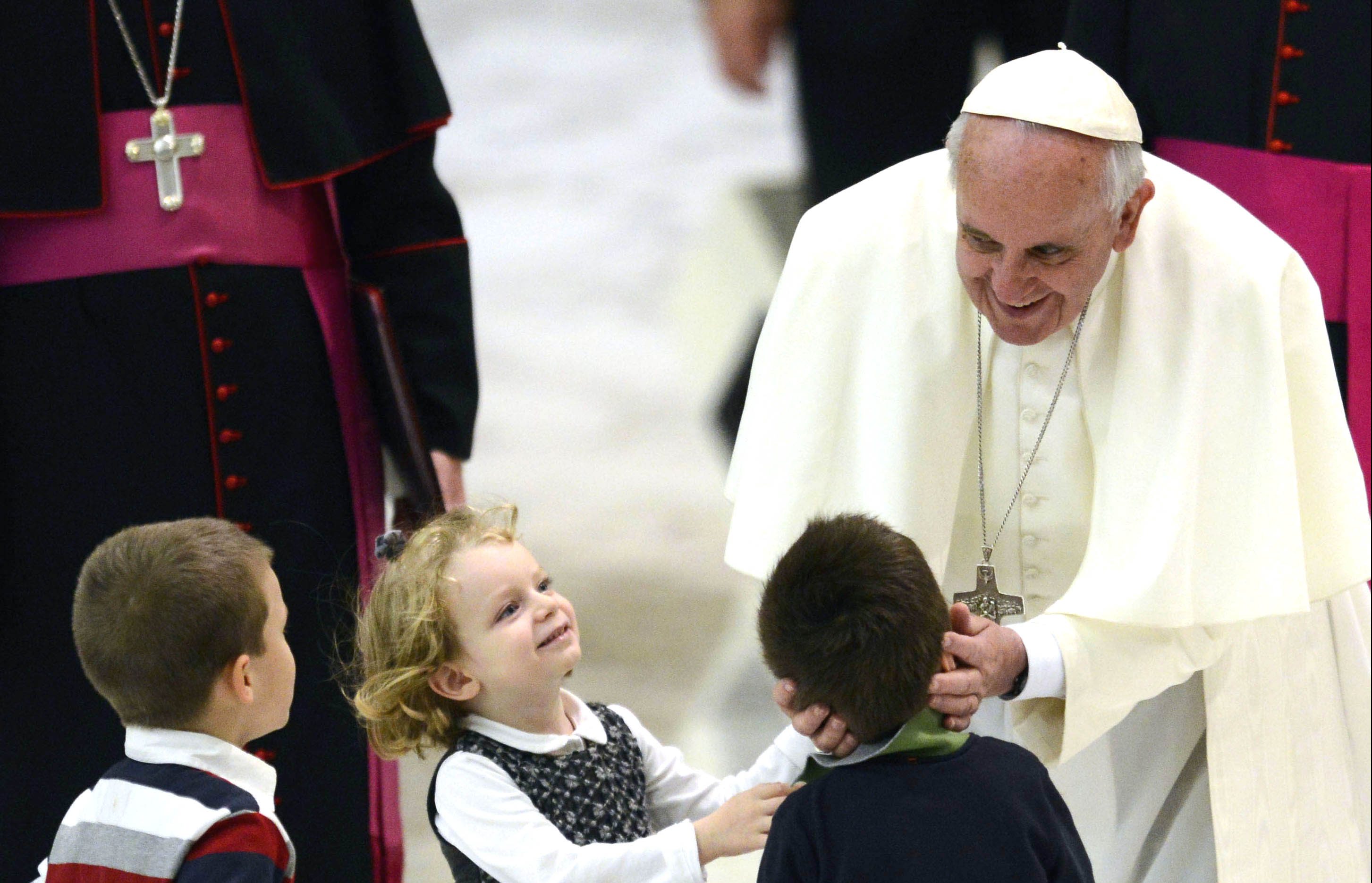 “ANNUNCIARE IL VANGELO AI PICCOLI E PROTEGGERLI DAI LUPI VORACI”