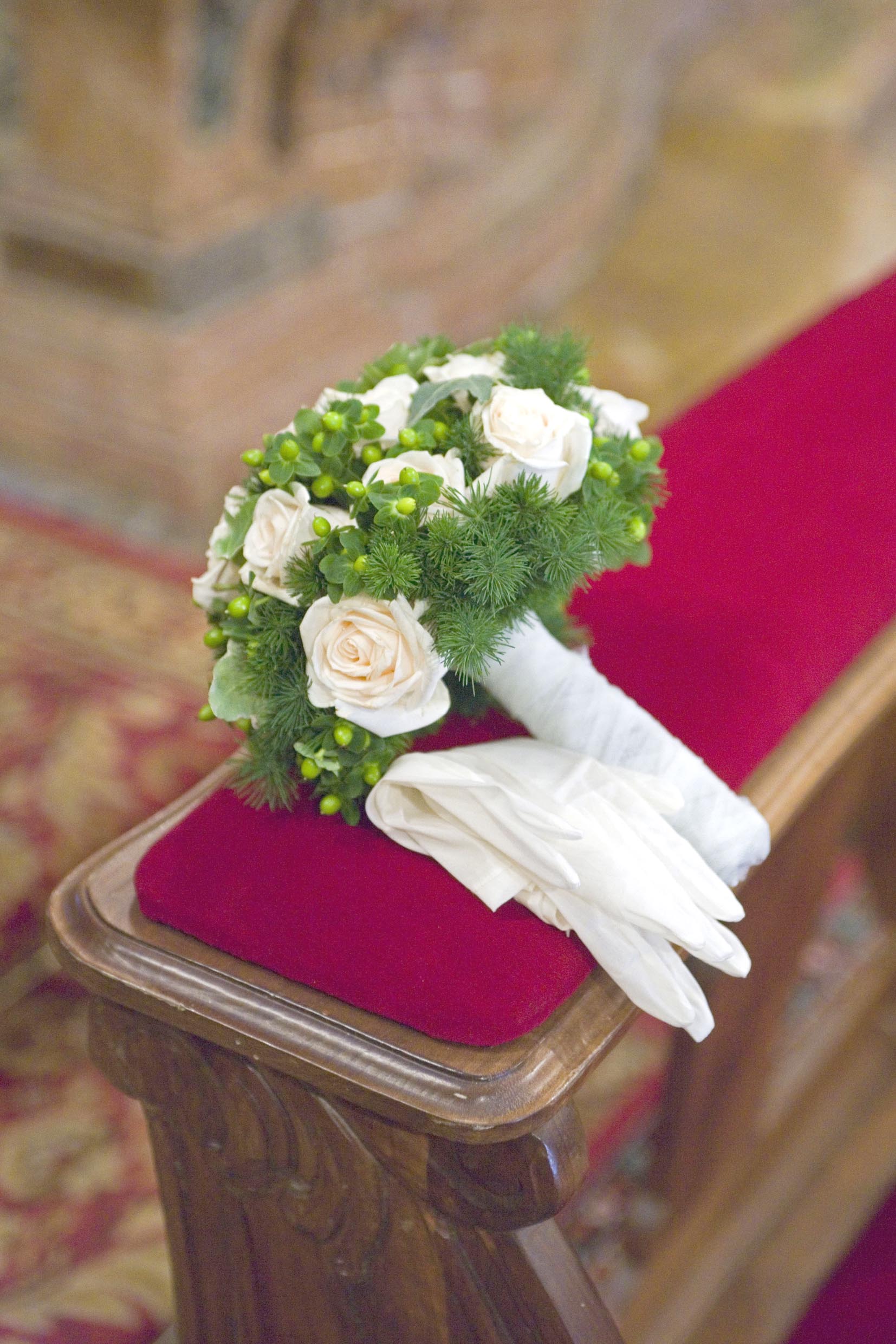 CALANO I MATRIMONI, SOPRATTUTTO IN CHIESA