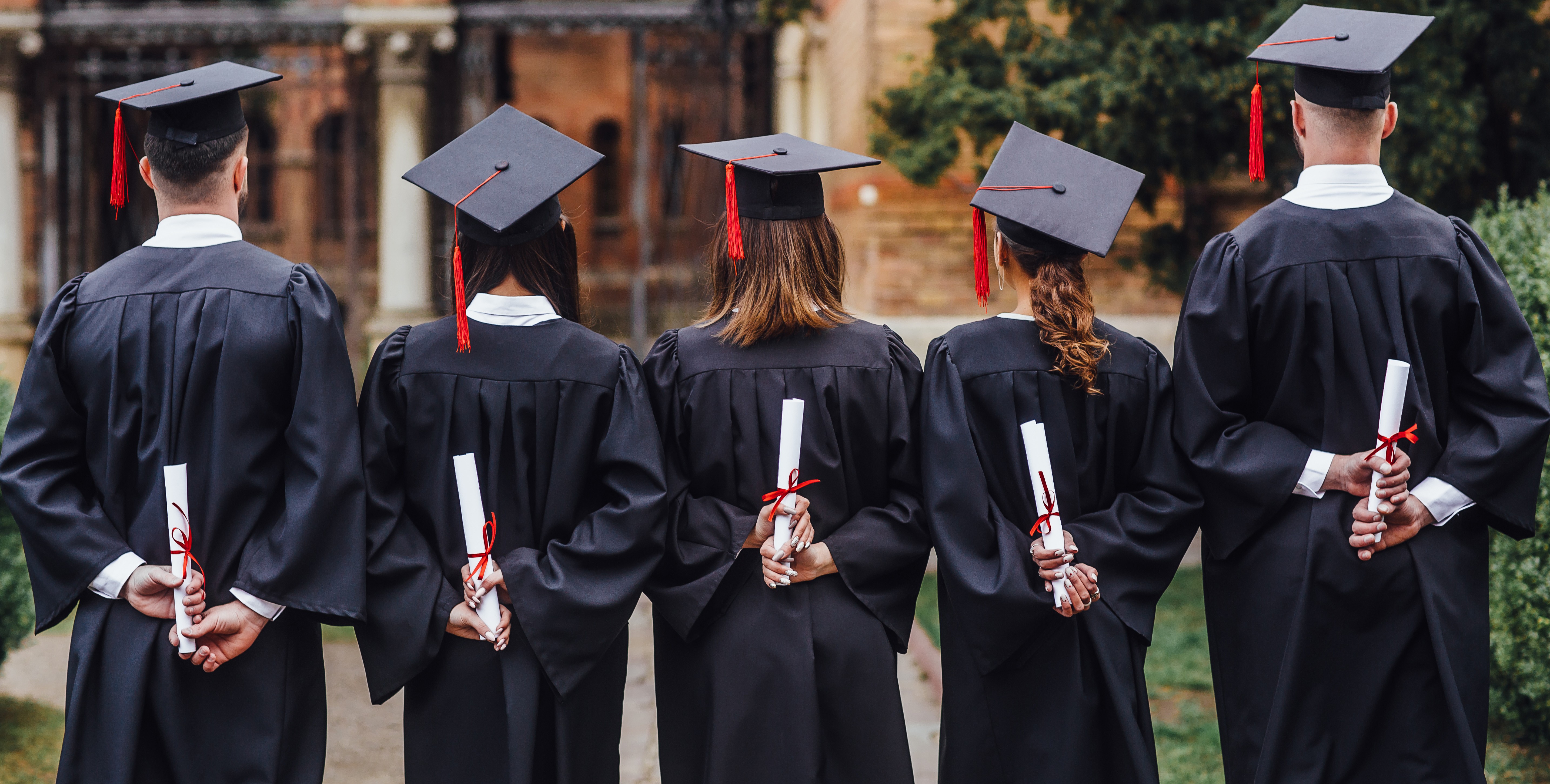 LAUREA CON…FRODE