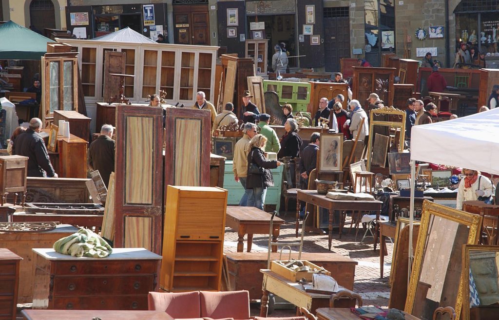 MERCATINI DELL’USATO: DIVERTIMENTO ED ECONOMIA CIRCOLARE
