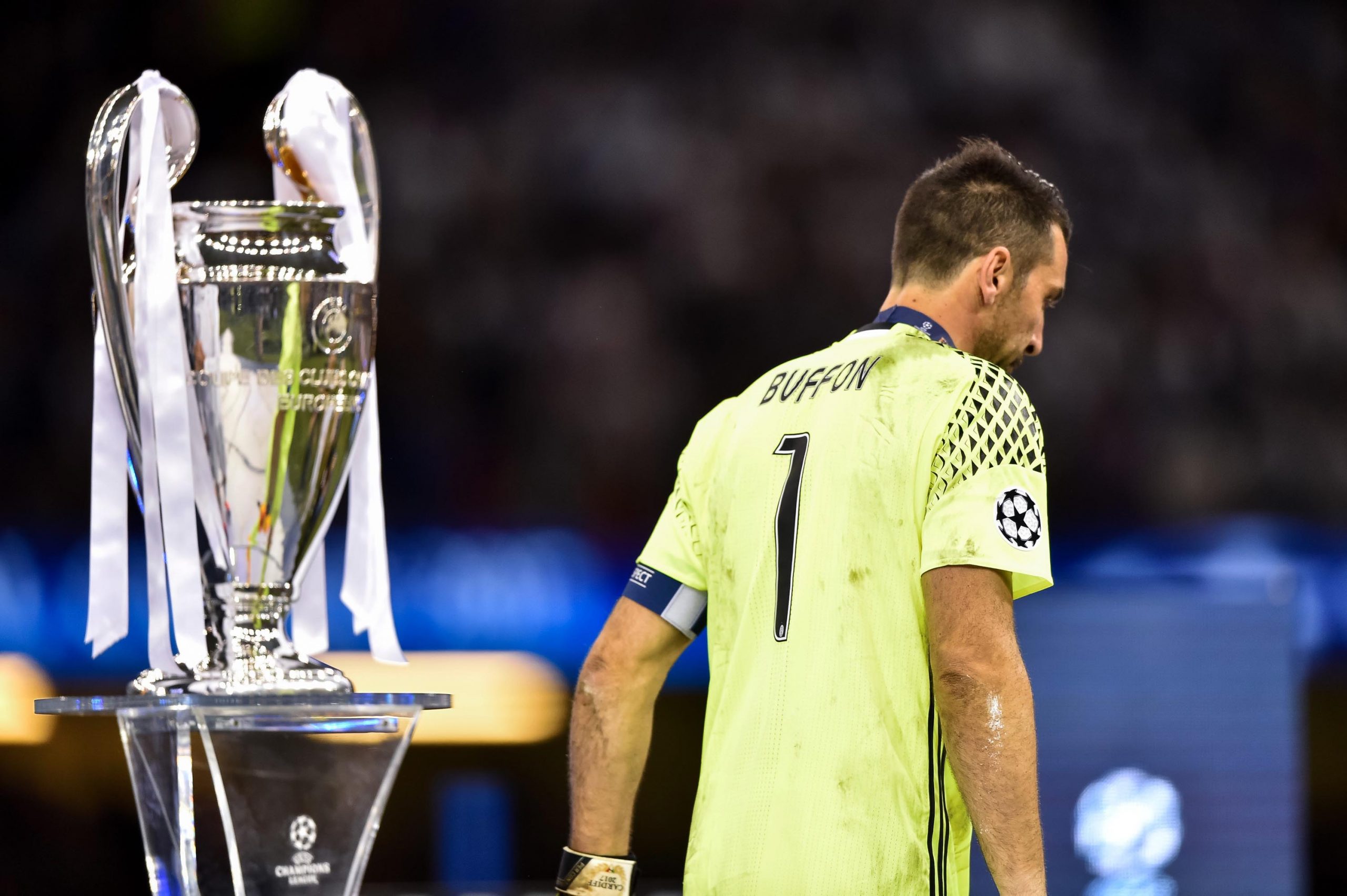 ILLUSIONE, OBLIO, NEGAZIONE: CHE CALCIO È QUESTO?