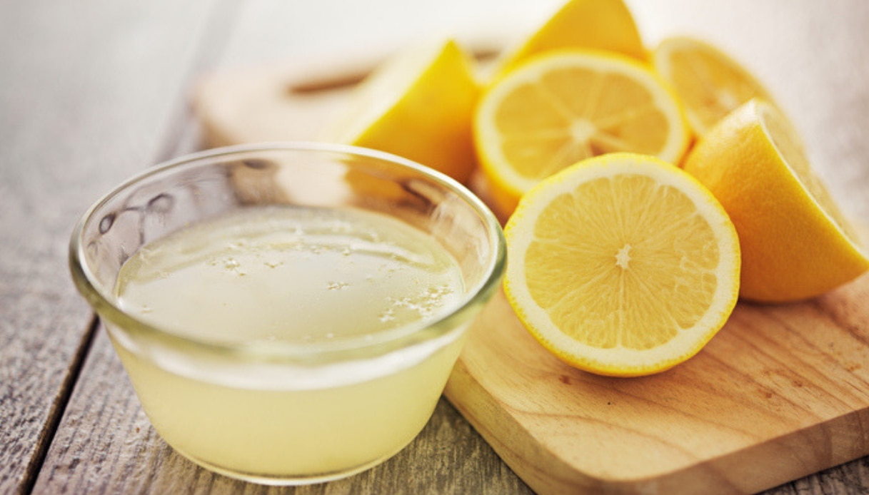 LIMONE.