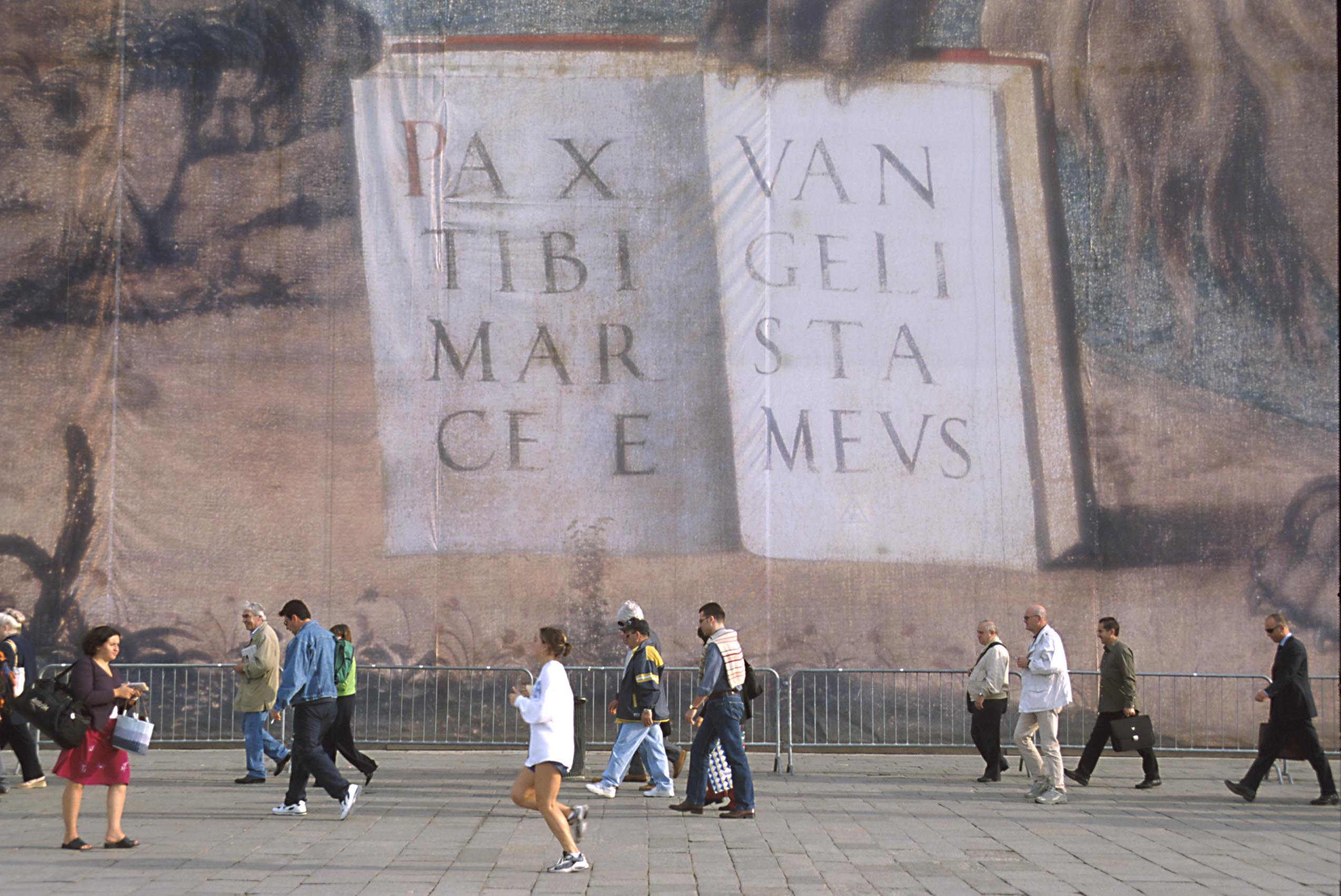 “LEGGO IL VANGELO, MA…”