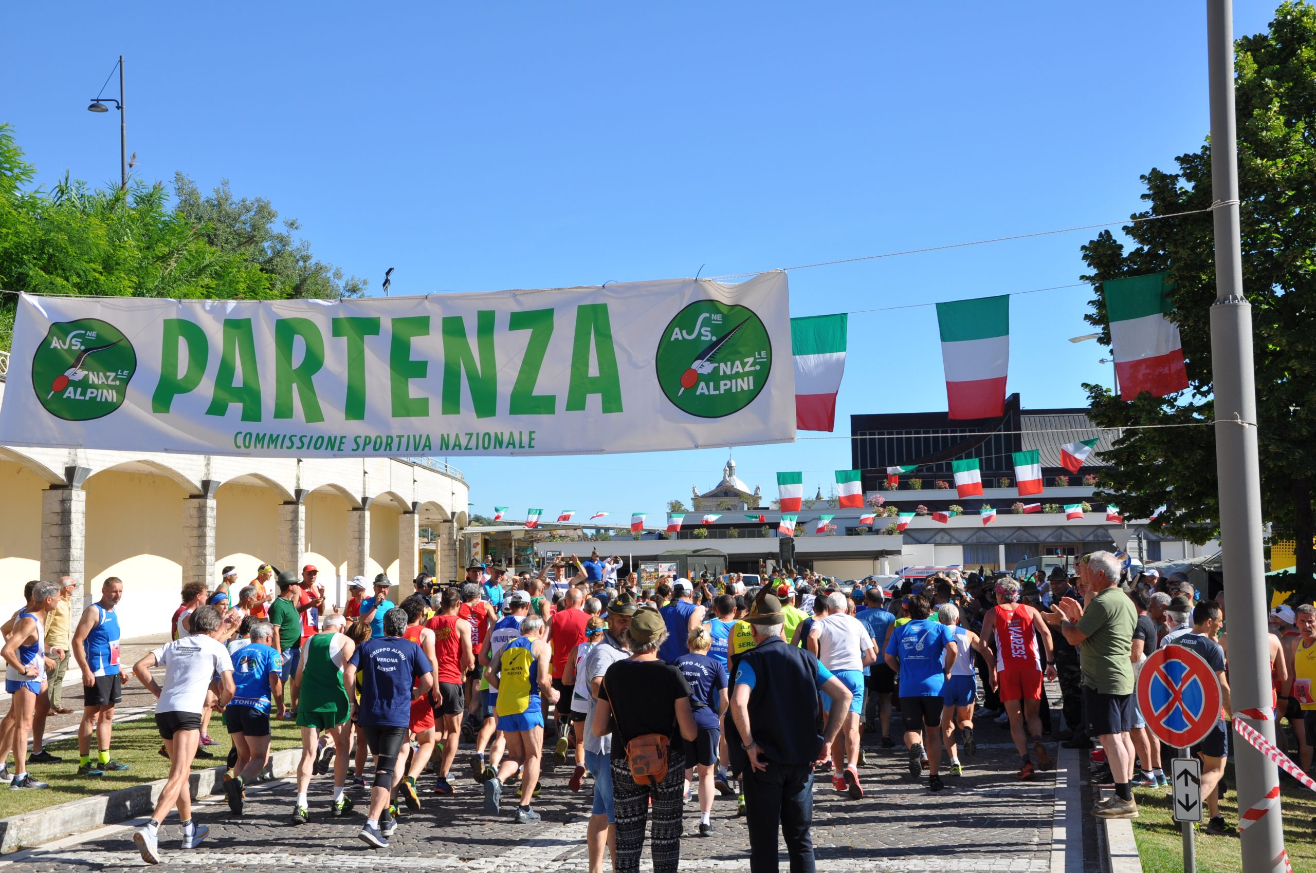 PENNE DI CORSA…