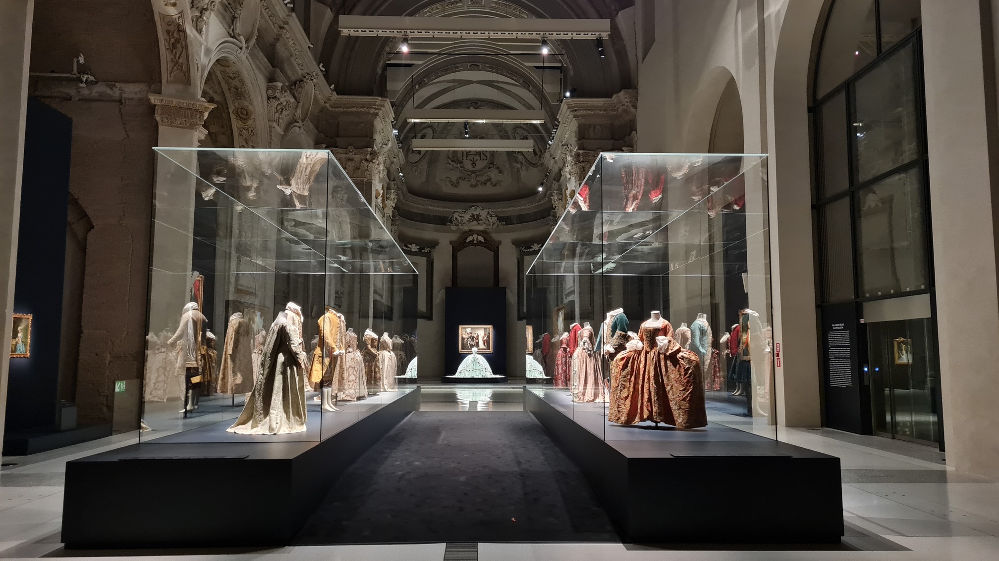 ARTE E MODA DIALOGANO A FORLÌ