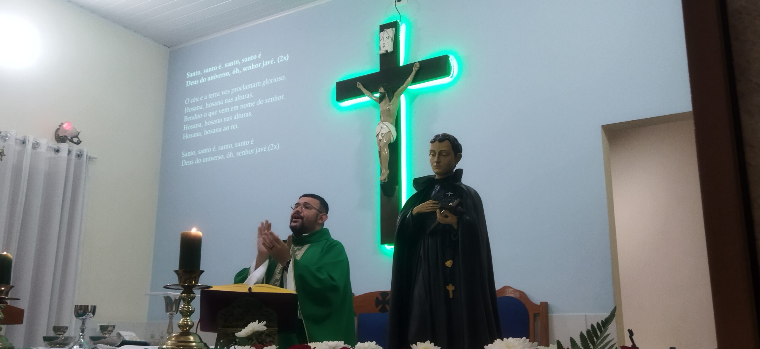 UNA SANTO CHE NON CONOSCE CONFINI