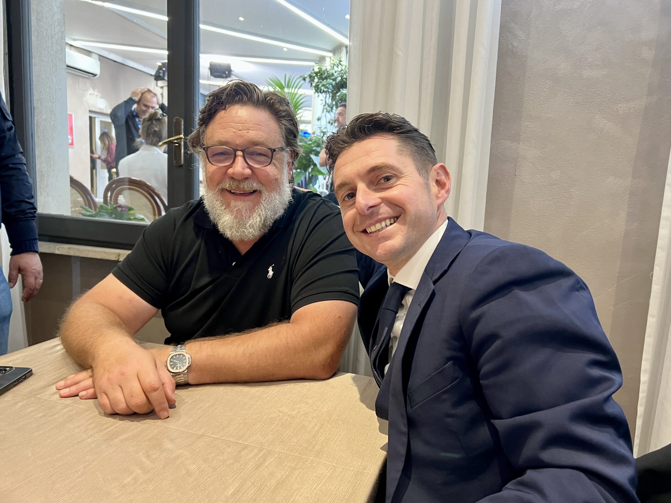 RUSSELL CROWE “CITTADINO” DI ASCOLI