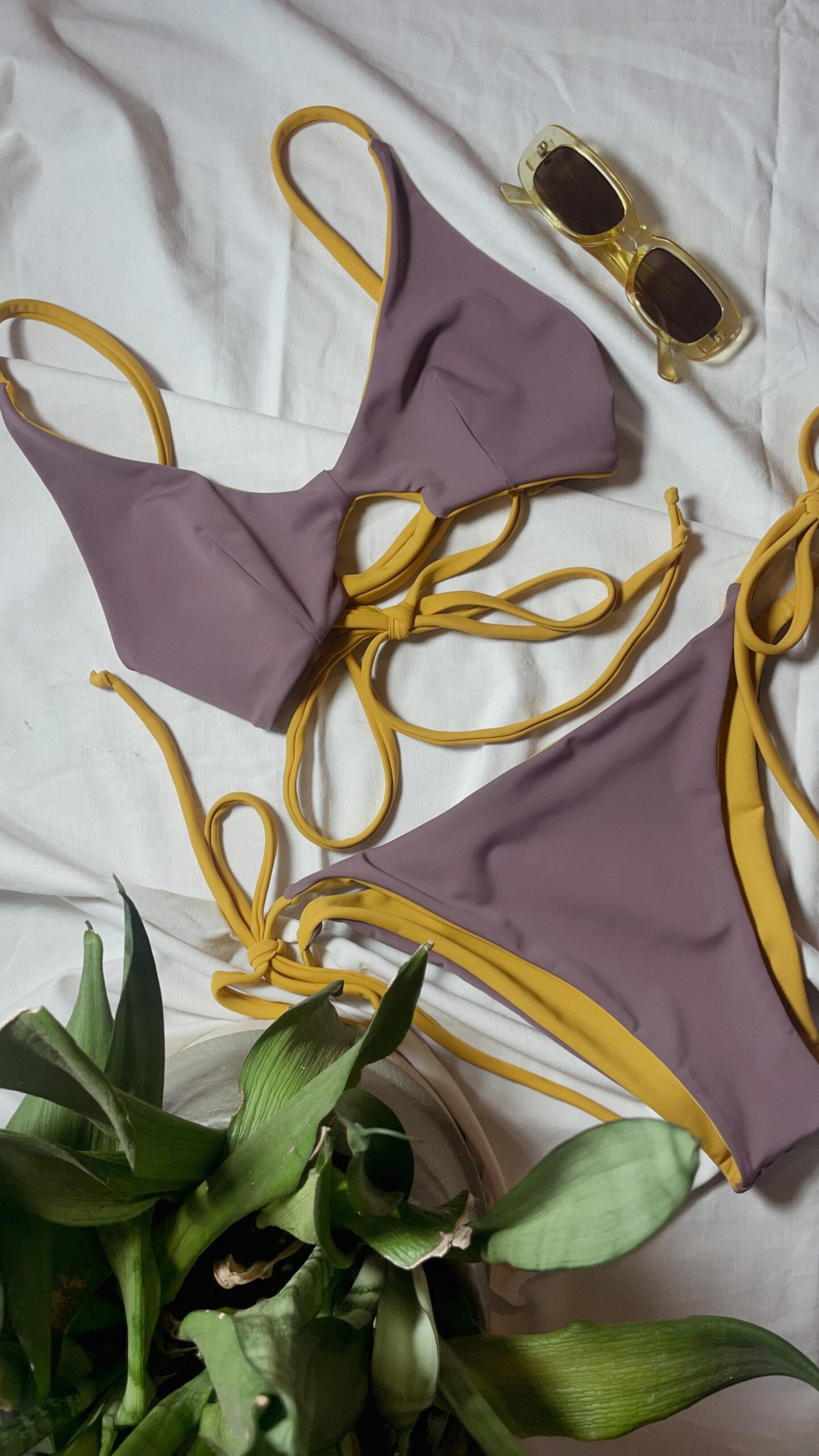 REVERSIBILE, IL COSTUME DA BAGNO CHE PIACE ANCHE ALL’AMBIENTE