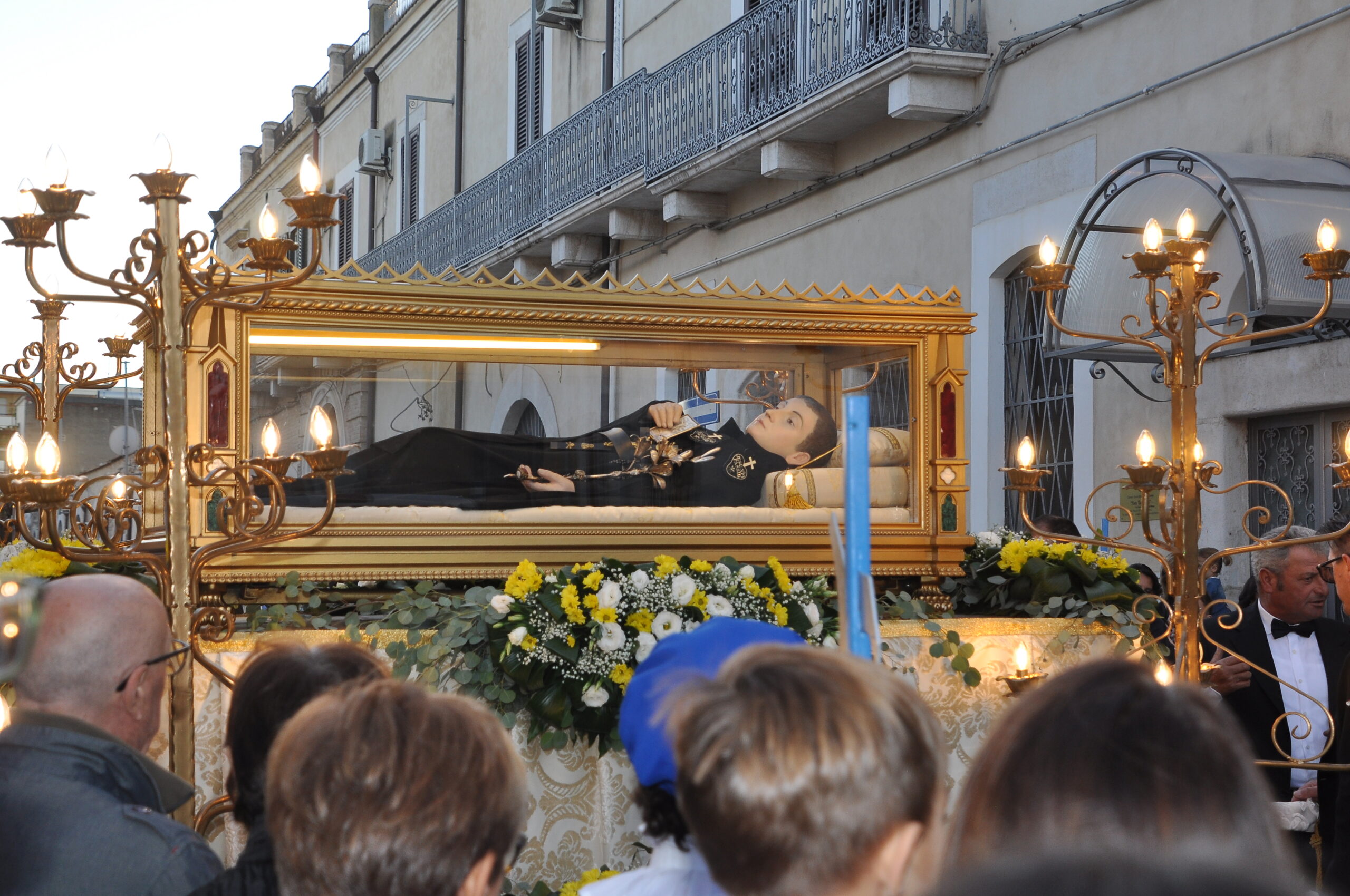 DOPPIA FESTA CON IL SANTO DEI GIOVANI