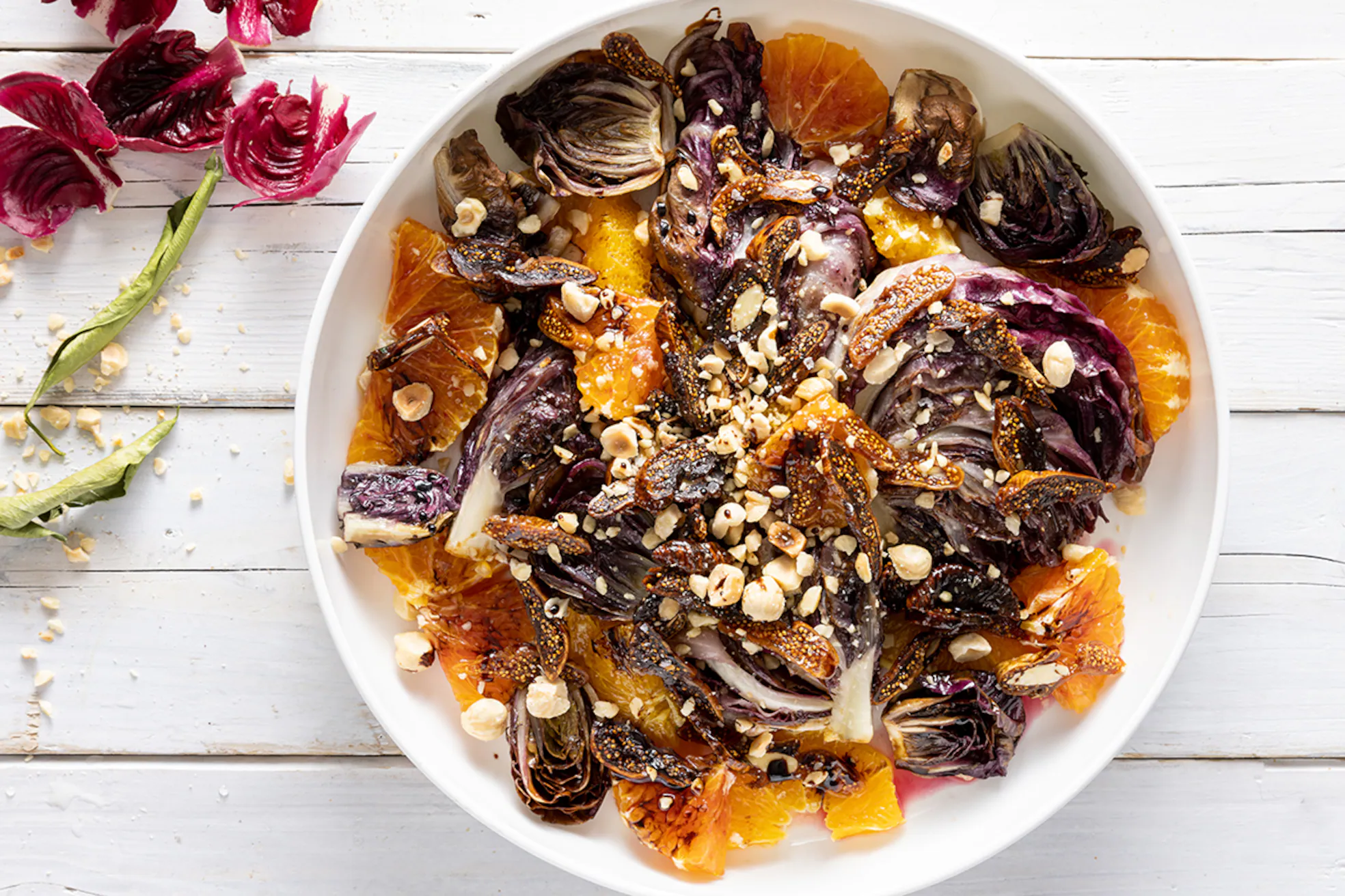INSALATA DI RADICCHIO,  ARANCE E FICHI MANDORLATI